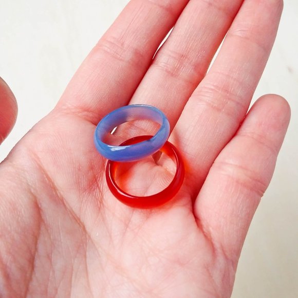 ►Free With Another Bundle ◄ 90s Vintage Glass Rings - Picture 1 of 3